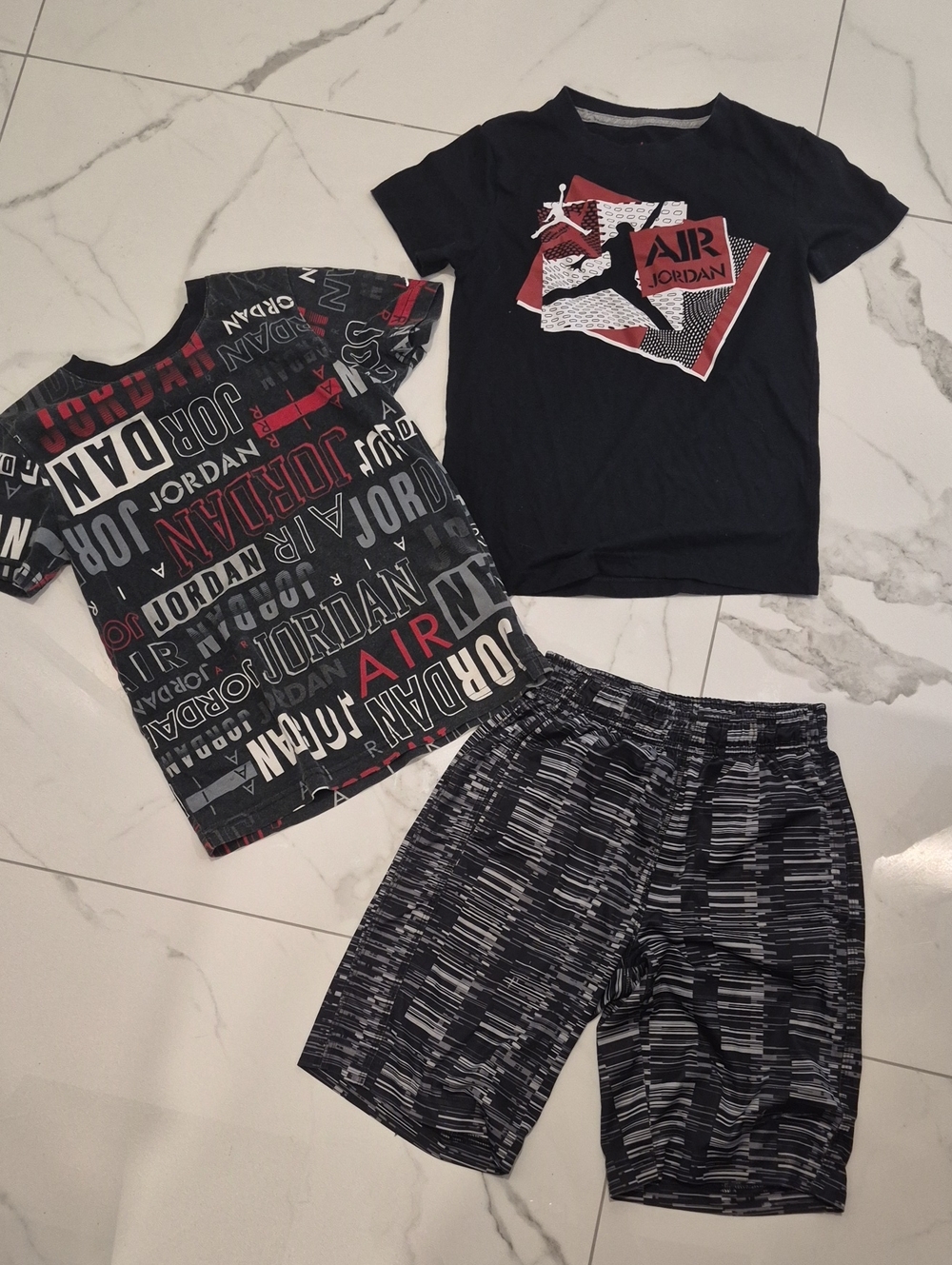 Jordan Boys'  Boys Size Small Bundle